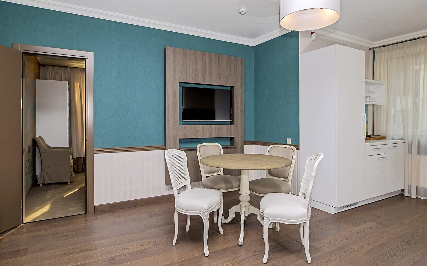Zentrum Hotel Chisinau Bagian luar foto