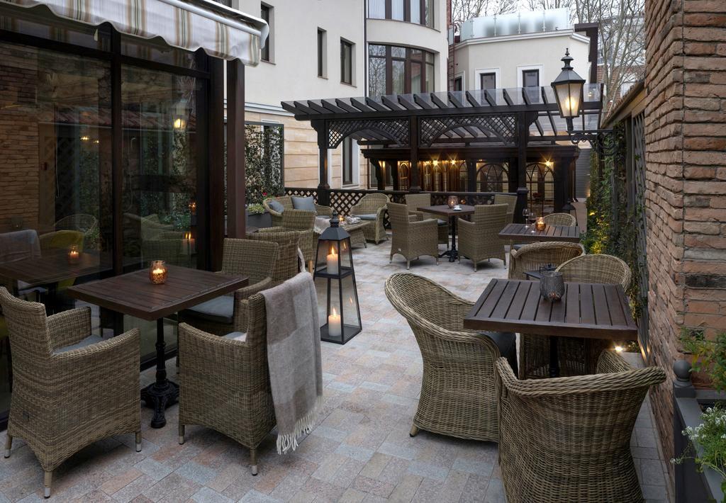 Zentrum Hotel Chisinau Bagian luar foto