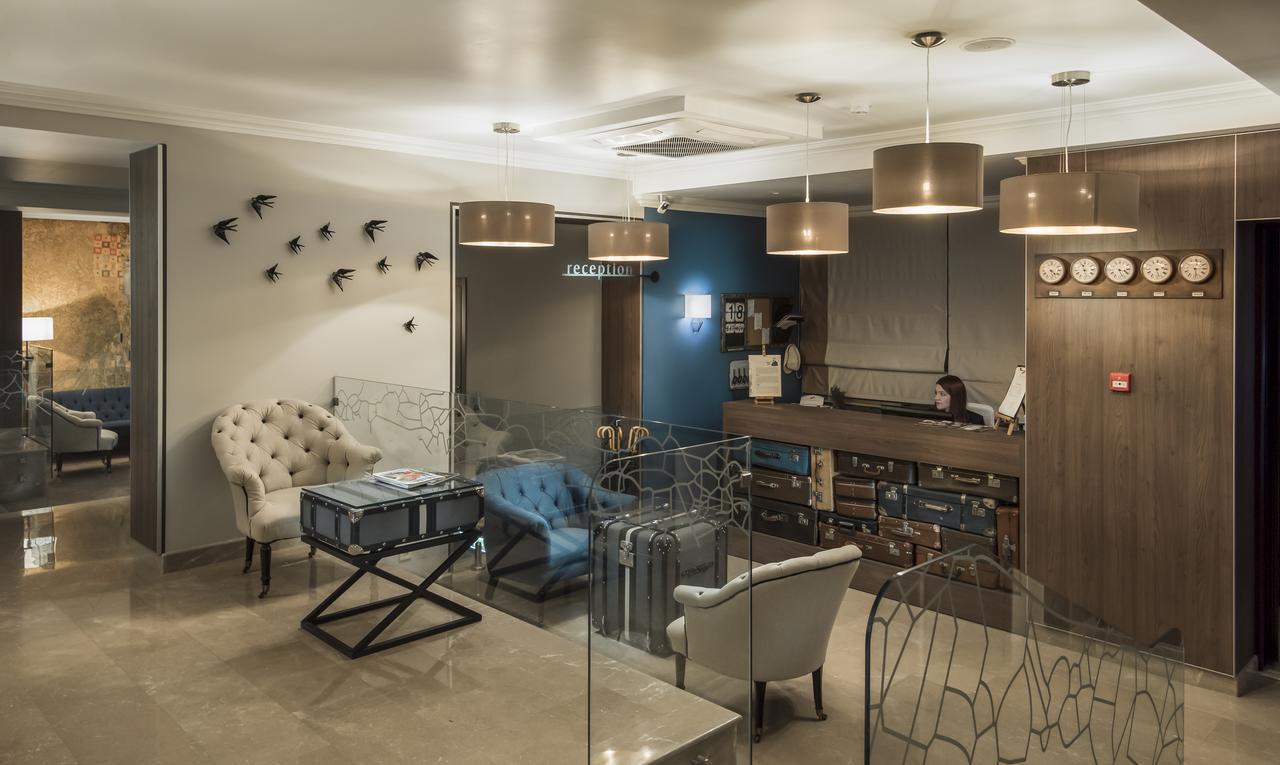 Zentrum Hotel Chisinau Bagian luar foto