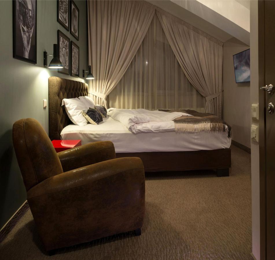 Zentrum Hotel Chisinau Bagian luar foto